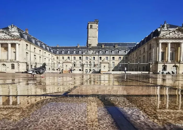 La Gare: 50m2, 4 Prs, 2 Ch - Proximite Cite Gastro Διαμέρισμα *