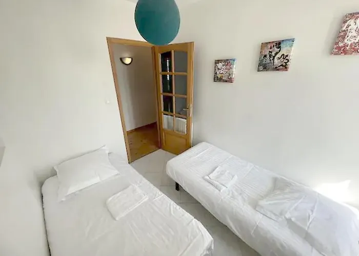 La Gare: 50m2, 4 Prs, 2 Ch - Proximité Cité Gastro Appartement *