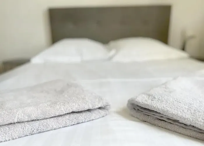 La Gare: 50m2, 4 Prs, 2 Ch - Proximite Cite Gastro Διαμέρισμα